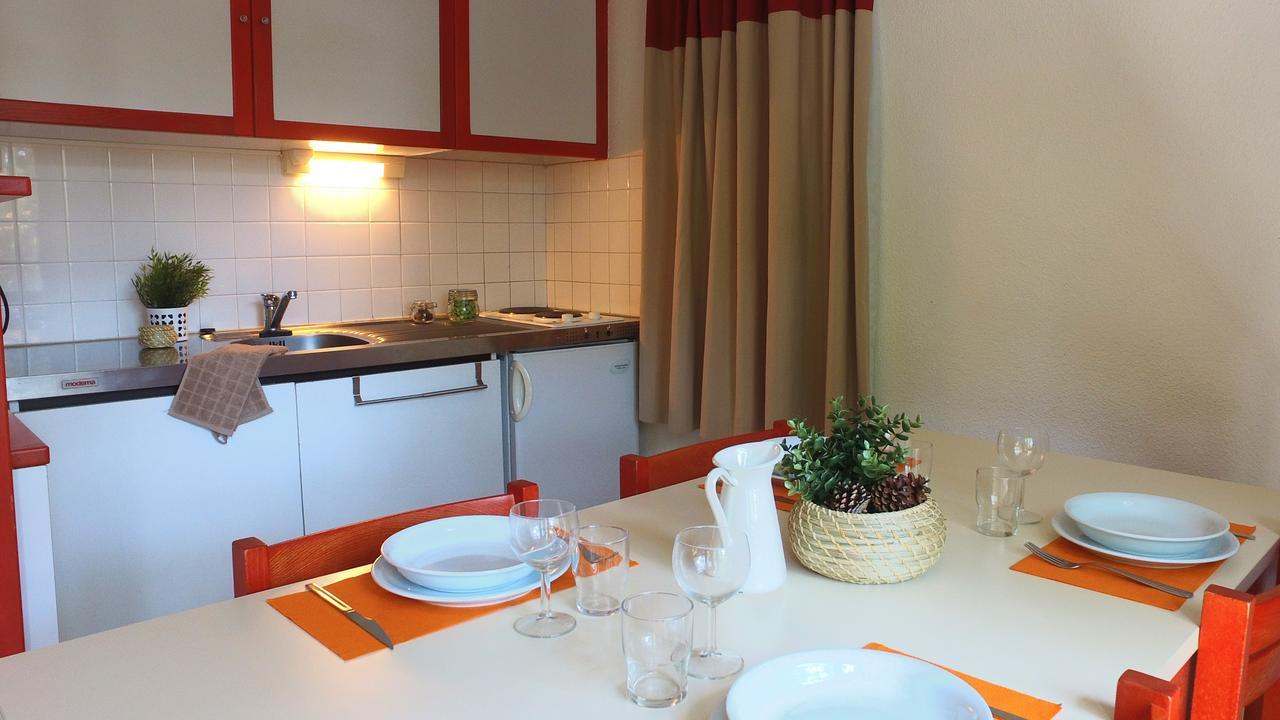 Hotel Vvf Aubrac Chaudes-Aigues Esterno foto